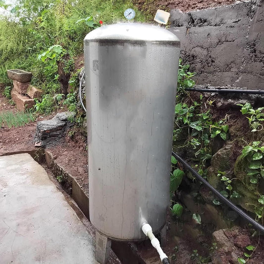 Water Supply System, Fully Automatic Well Water Storage Tank, Stainless Steel Pressure Tank with mounting Fittings for Well/Industrial Cleaning/Garden Watering(300L/79.2gal)